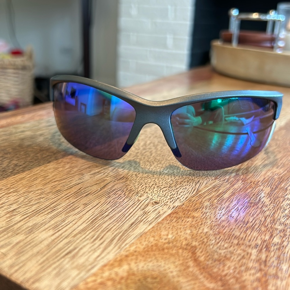Piranha Sunglasses Men’s Great Condition!